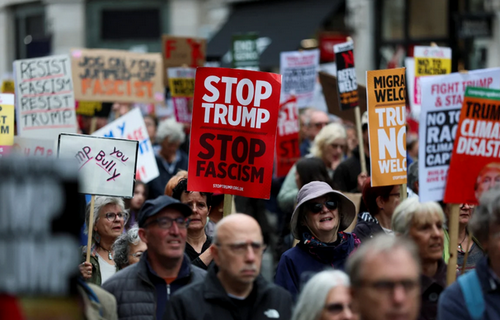Лондон зустрів Трампа масовими протестами